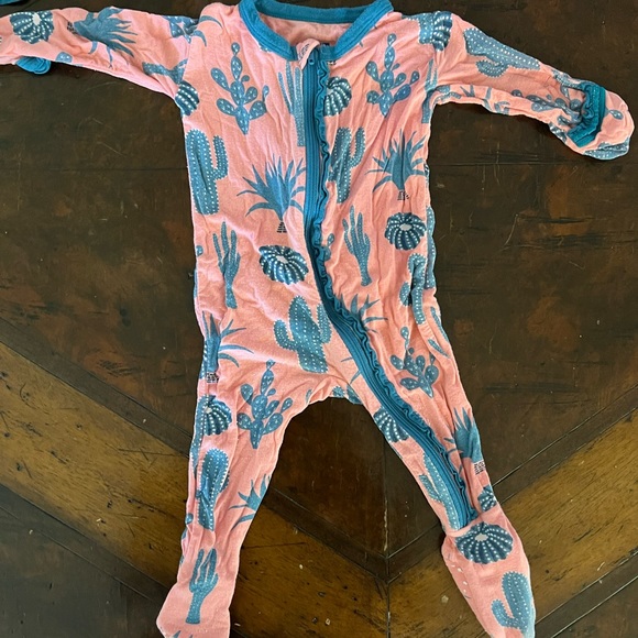 Kickee Pants Cactus Footies 3-6 Months - Picture 4 of 4